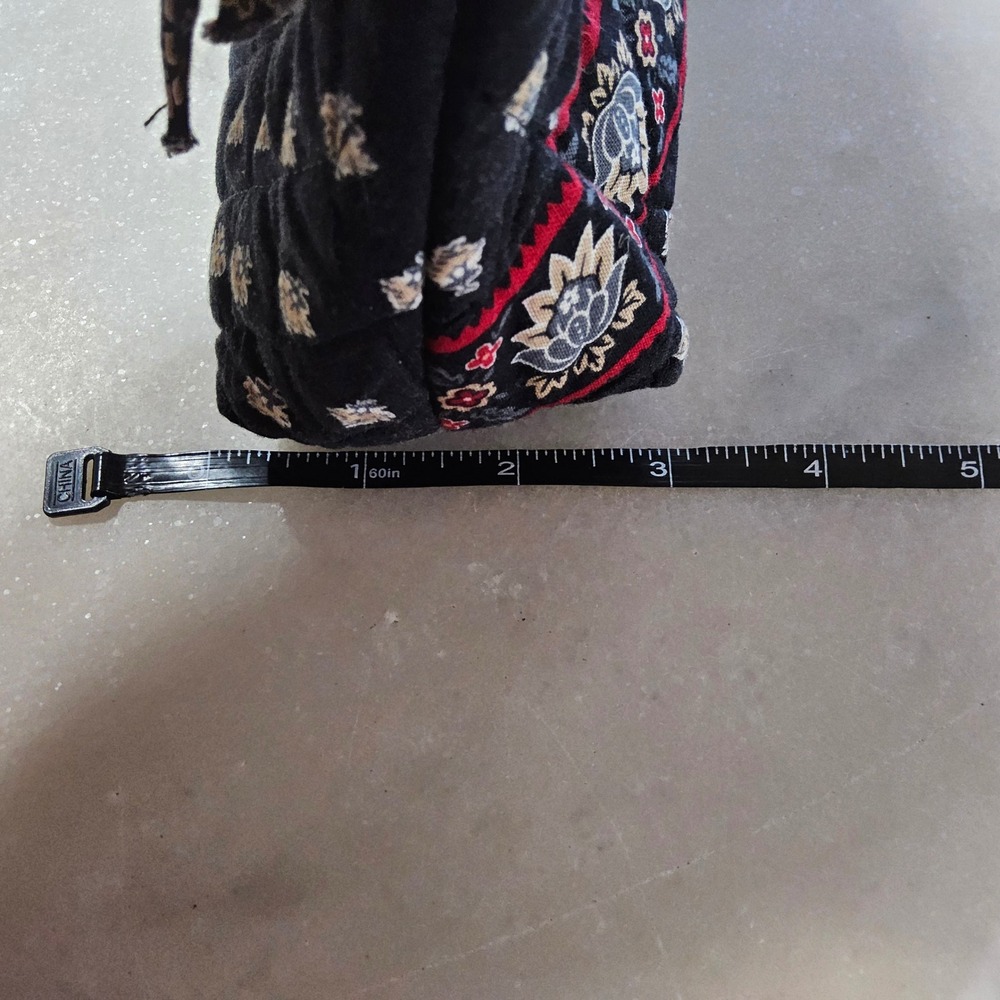 Vera Bradley Quilted Wristlet Clutch Bag Black Floral Travel‎ Cosmetic Makeup - Picture 9 of 13